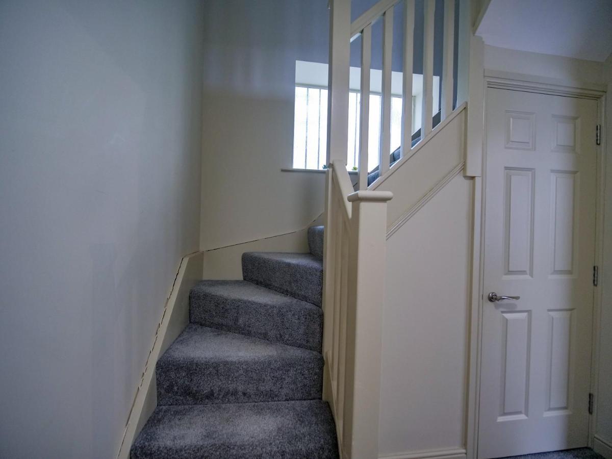 Spacesavers At Figtree Lane Sheffield Extérieur photo